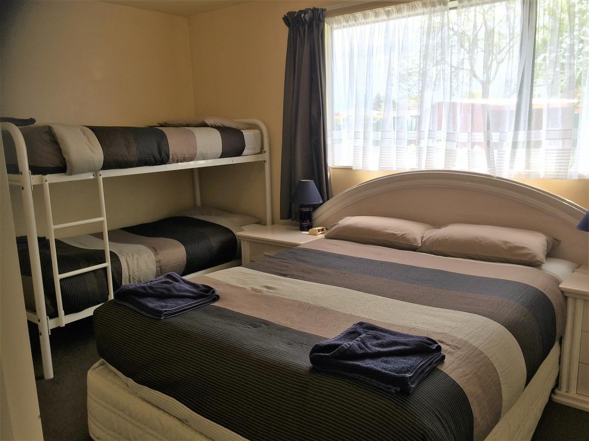 מת'בן Cedar Chalets And Barkers Lodge מראה חיצוני תמונה