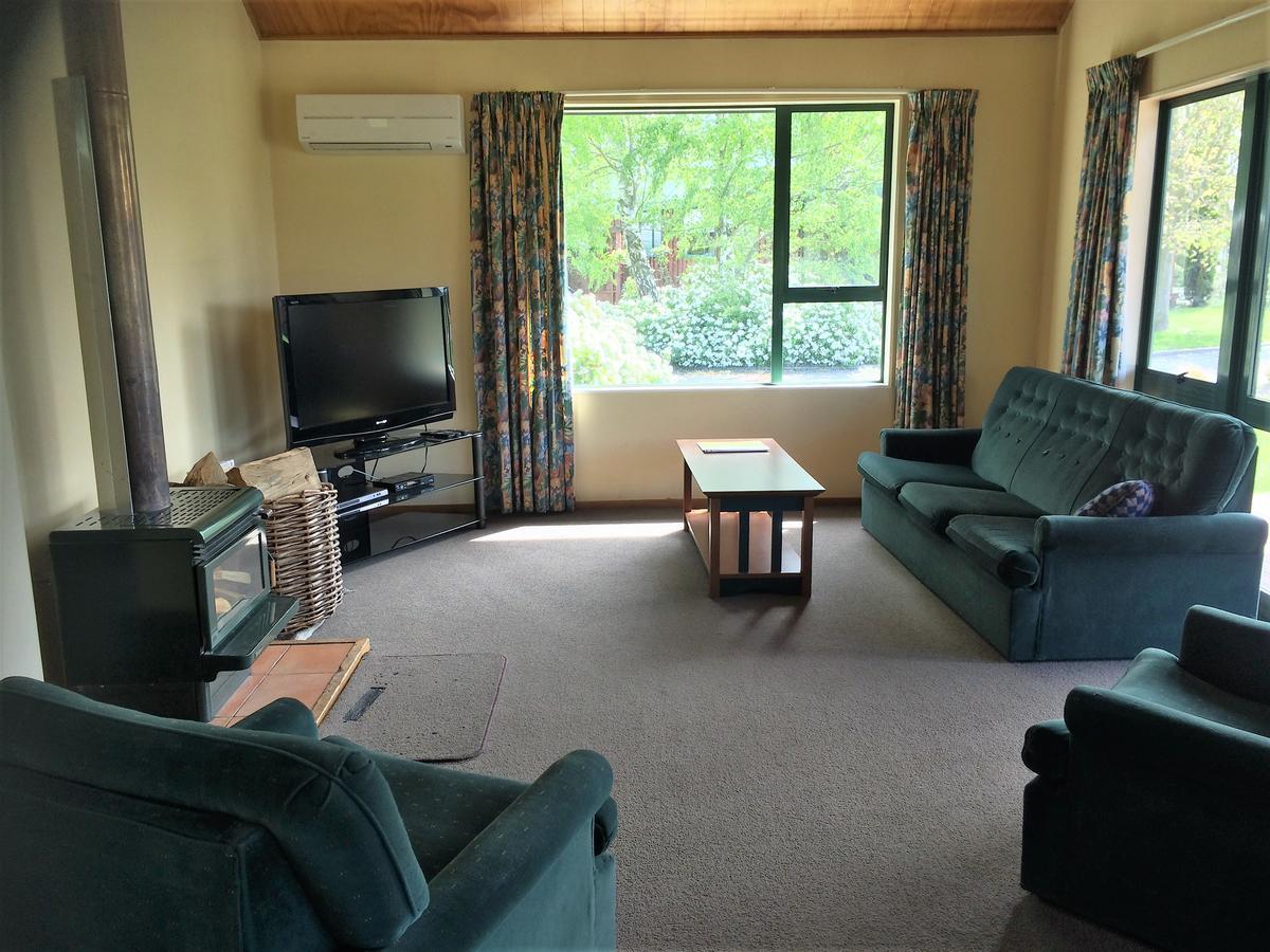 מת'בן Cedar Chalets And Barkers Lodge מראה חיצוני תמונה